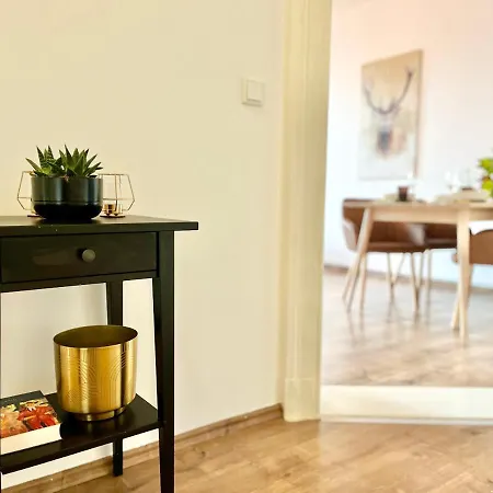 Golden Deer - 3 Schlafzimmer - Zentrum - 92m² *